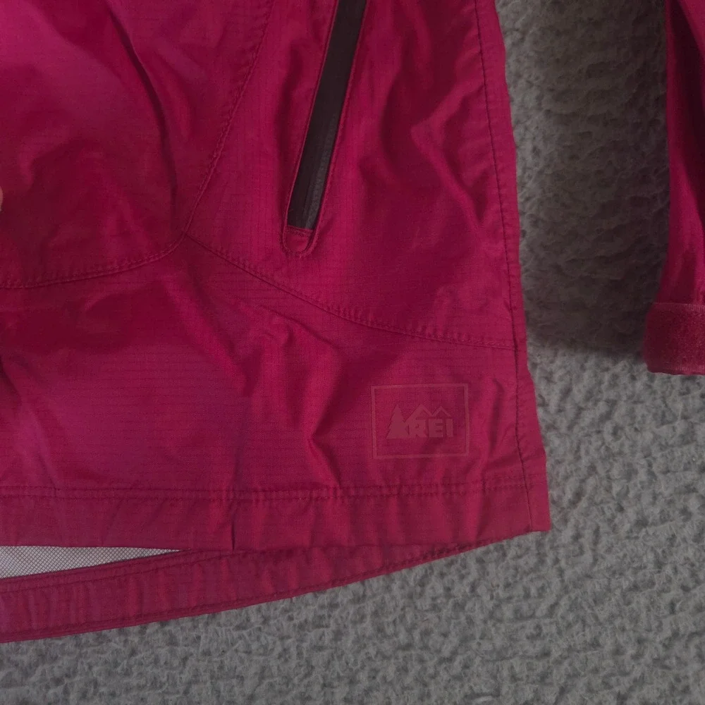 REI Jacket Girls XL 18 Hooded Rain Outdoor Windbreaker Nylon Zip Up Taped Seams